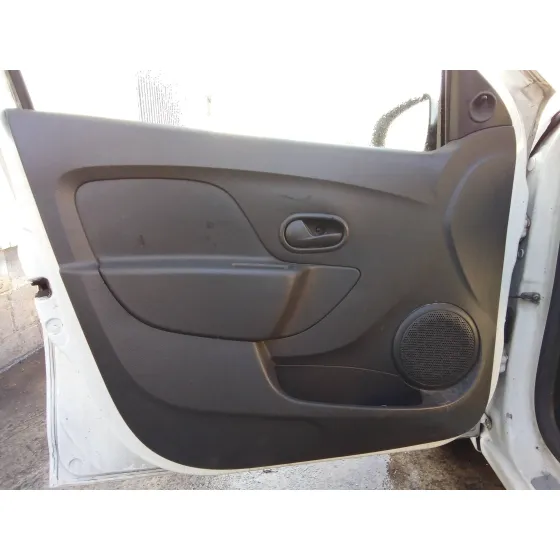 DACIA SANDERO '2014 1.2 16V CAT BLANCO