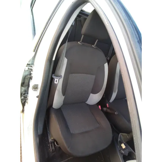 DACIA SANDERO '2014 1.2 16V CAT BLANCO