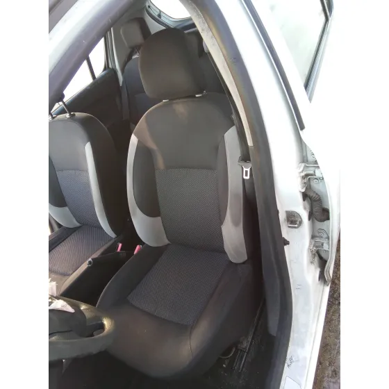 DACIA SANDERO '2014 1.2 16V CAT BLANCO