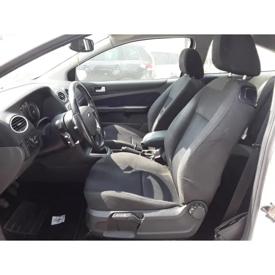 FORD FOCUS BERLINA (CAP) '2007 * BLANCO