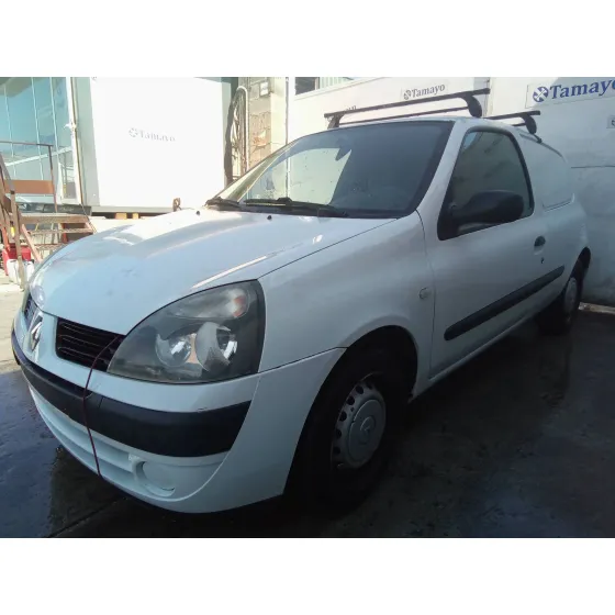 RENAULT CLIO II FASE II (B/CB0) '2005 1.5 DCI DIESEL BLANCO