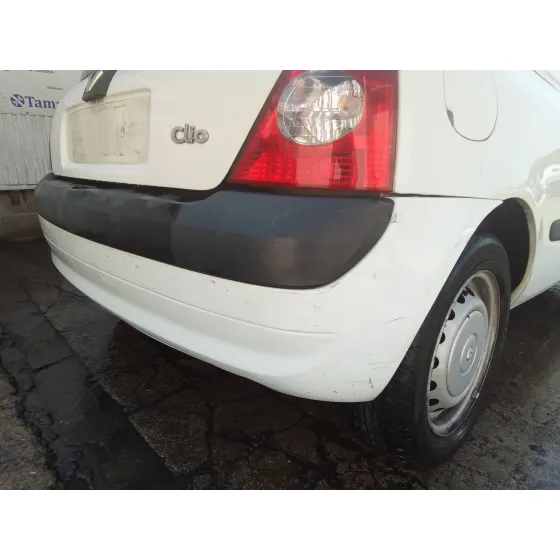 RENAULT CLIO II FASE II (B/CB0) '2005 1.5 DCI DIESEL BLANCO