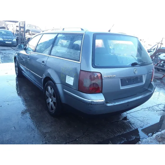 VOLKSWAGEN PASSAT VARIANT (3B6) '2004 2.5 V6 TDI GRIS