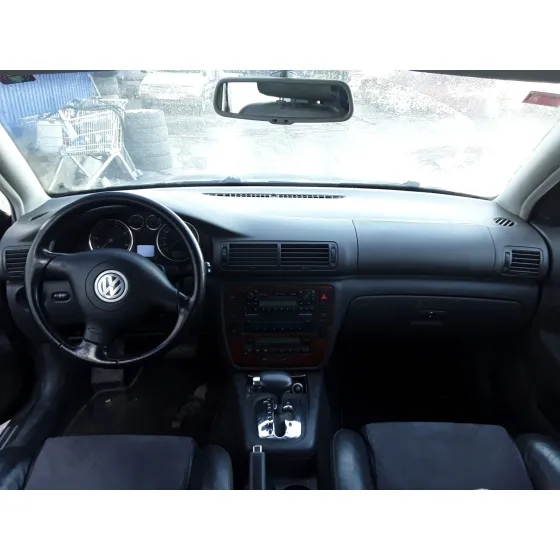 VOLKSWAGEN PASSAT VARIANT (3B6) '2004 2.5 V6 TDI GRIS