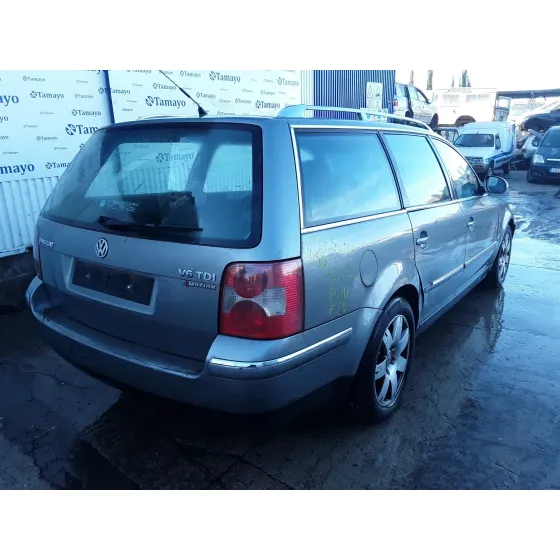 VOLKSWAGEN PASSAT VARIANT (3B6) '2004 2.5 V6 TDI GRIS