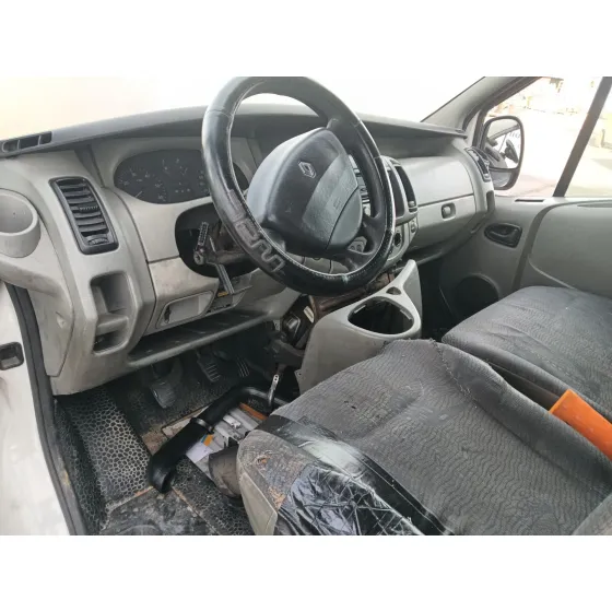 Renault TRAFIC II FURGONETA (FL) 2001