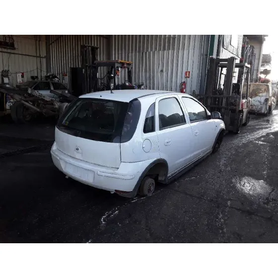 OPEL CORSA C '2005 1.3 16V CDTI CAT (Z 13 DT / LN9) BLANCO