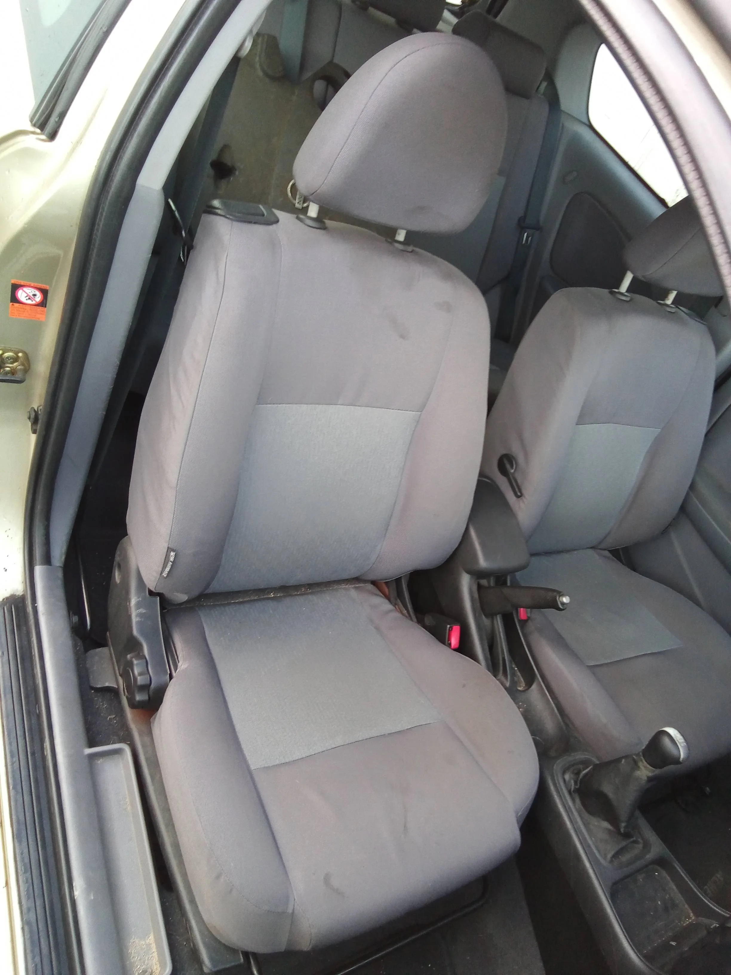 NISSAN ALMERA (N16/E) NISSAN ALMERA (N16/E) '2003 1.5 DCI TURBODIESEL CAT CAVA 2000