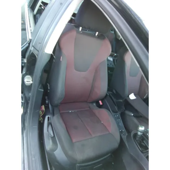 SEAT LEON (1P1) '2007 2.0 TDI NEGRO
