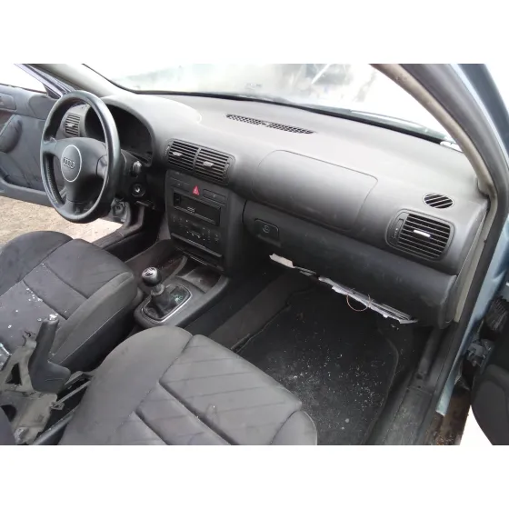 AUDI A3 (8L) '2002 1.9 TDI PLATA