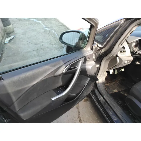 OPEL ASTRA J SPORTS TOURER '2011 1.7 16V CDTI NEGRO