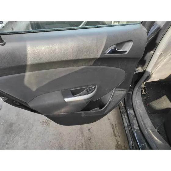 OPEL ASTRA J SPORTS TOURER '2011 1.7 16V CDTI NEGRO