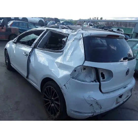 VOLKSWAGEN GOLF VI (5K1) '2018 1.6 TDI DPF BLANCO