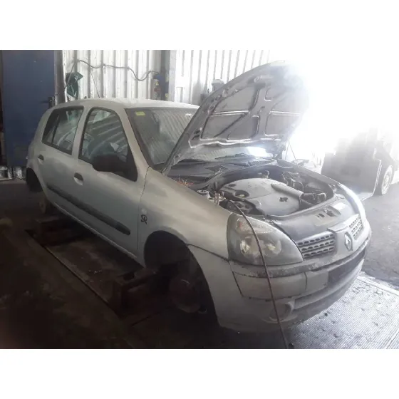 RENAULT CLIO II FASE II (B/CB0) '2004 1.5 DCI DIESEL PLATA