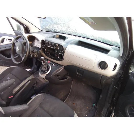 CITROEN BERLINGO STATION WAGON '2015 1.6 HDI FAP NEGRO