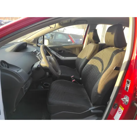 TOYOTA YARIS '2008 * ROJO