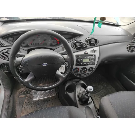 FORD FOCUS BERLINA (CAK) '2001 * CELESTE