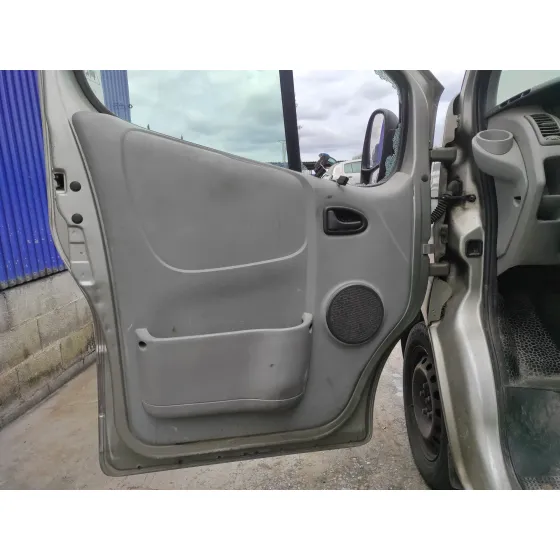 RENAULT TRAFIC COMBI (AB 4.01) '2008 2.0 DCI DIESEL CAT ARENA