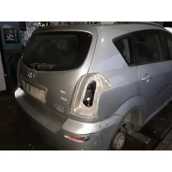 TOYOTA COROLLA VERSO (R1) '2004 1.8 16V CAT BEIGE