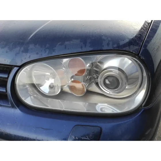 VOLKSWAGEN GOLF IV BERLINA (1J1) '2006 1.9 TDI AZUL MARINO