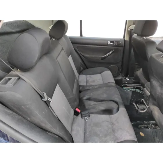 VOLKSWAGEN GOLF IV BERLINA (1J1) '2006 1.9 TDI AZUL MARINO