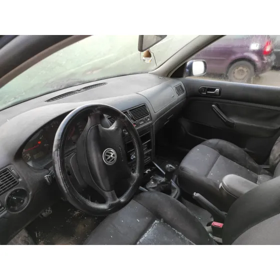 VOLKSWAGEN GOLF IV BERLINA (1J1) '2006 1.9 TDI AZUL MARINO