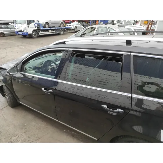 VOLKSWAGEN PASSAT VARIANT (365) '2012 2.0 TDI DPF NEGRO