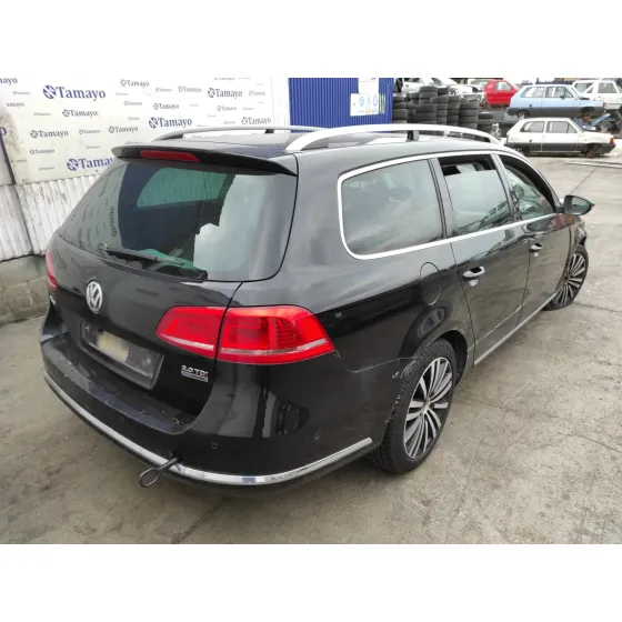 VOLKSWAGEN PASSAT VARIANT (365) '2012 2.0 TDI DPF NEGRO