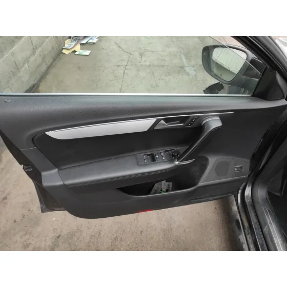 VOLKSWAGEN PASSAT VARIANT (365) '2012 2.0 TDI DPF NEGRO