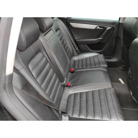 VOLKSWAGEN PASSAT VARIANT (365) '2012 2.0 TDI DPF NEGRO
