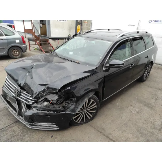 VOLKSWAGEN PASSAT VARIANT (365) '2012 2.0 TDI DPF NEGRO
