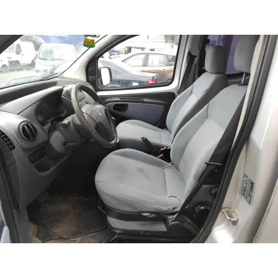 PEUGEOT BIPPER '2009 1.4 HDI GRIS