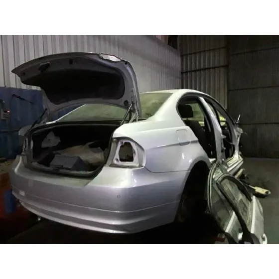 BMW SERIE 3 BERLINA (E90) '2009 2.0 TURBODIESEL CAT PLATA