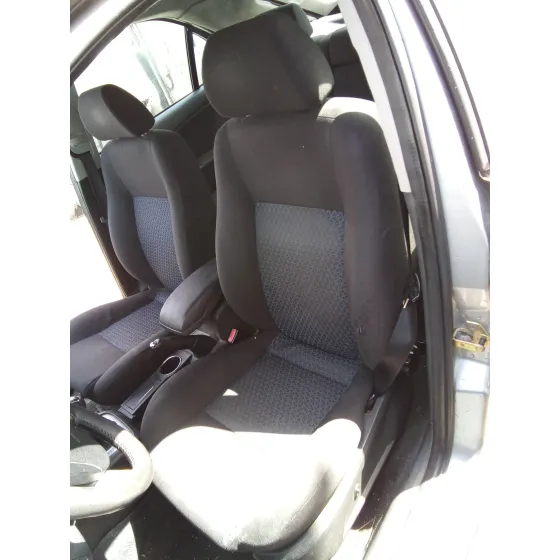 FORD MONDEO BERLINA (GE) '2006 2.0 TDCI CAT PLATA
