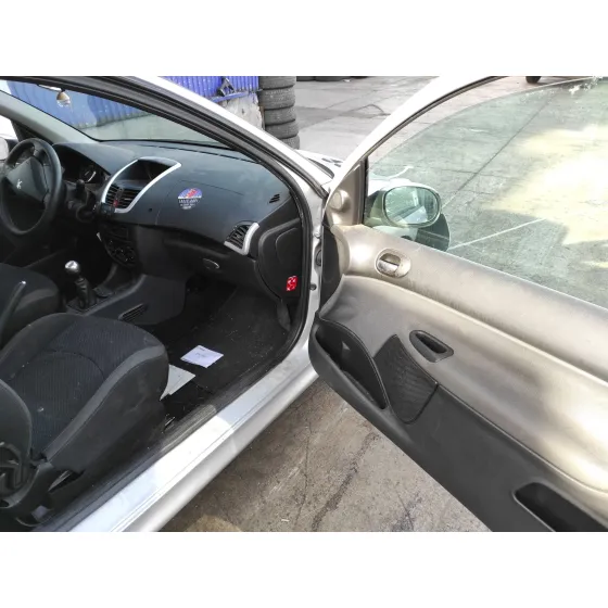 PEUGEOT 206+ '2011 BASICO PLATA