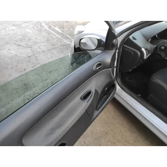 PEUGEOT 206+ '2011 BASICO PLATA