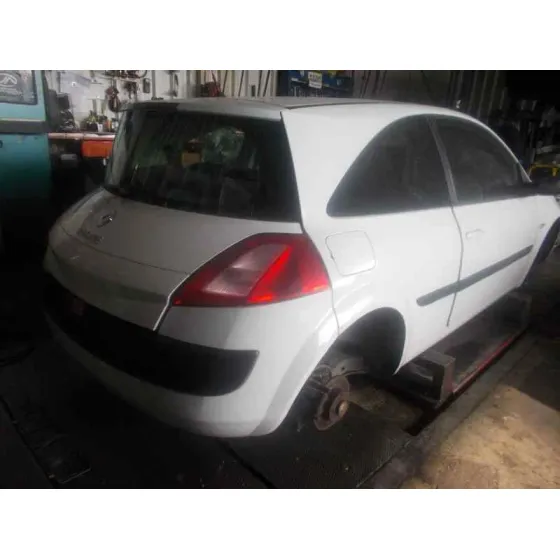RENAULT MEGANE II BERLINA 5P '2005 1.9 DCI DIESEL BLANCO