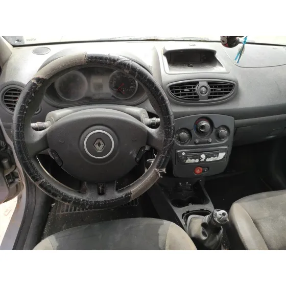 RENAULT CLIO III '2010 1.5 DCI DIESEL PLATA