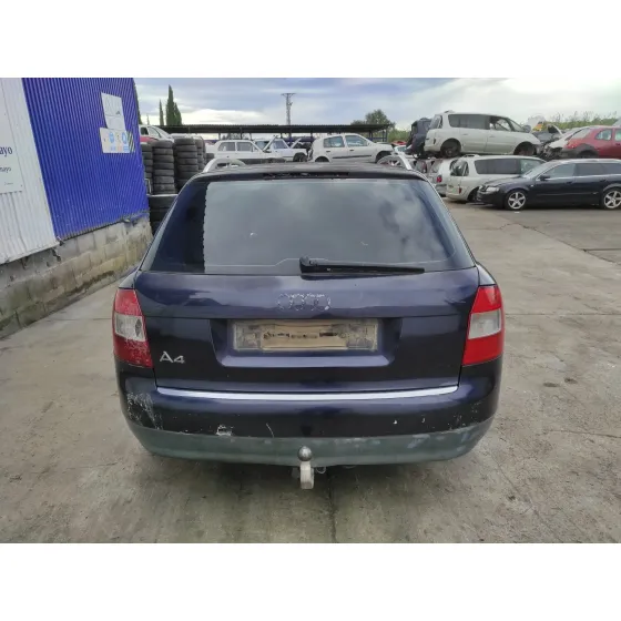 AUDI A4 AVANT (8E) '2002 1.9 TDI NEGRO