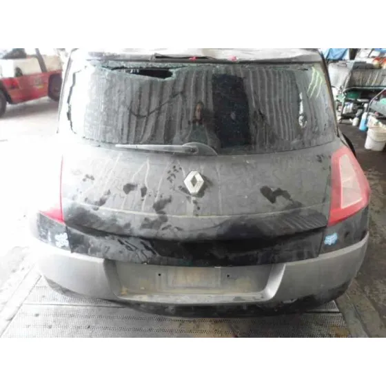 RENAULT MEGANE II BERLINA 3P '2002 1.4 16V NEGRO