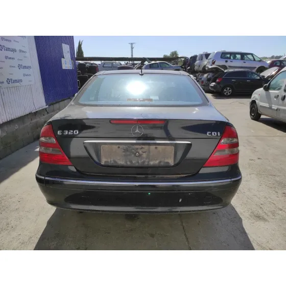 MERCEDES CLASE E (W211) BERLINA '2005 3.2 CDI CAT NEGRO