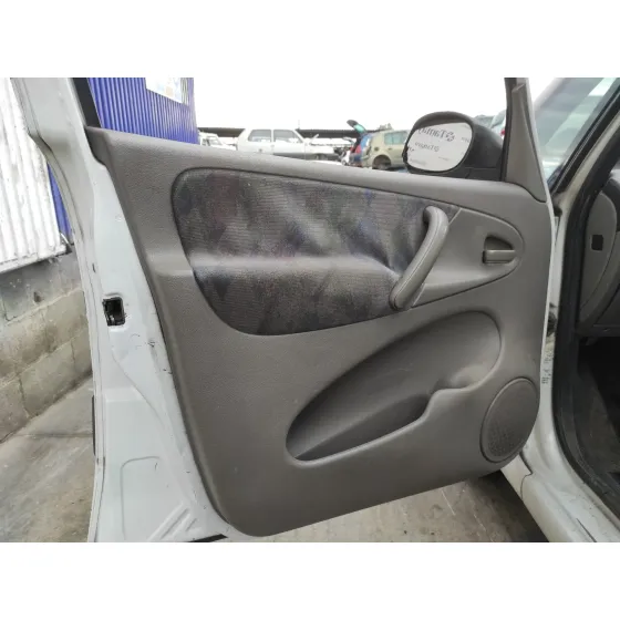 CITROEN XSARA PICASSO '2002 2.0 HDI CAT (RHY / DW10TD) BLANCO