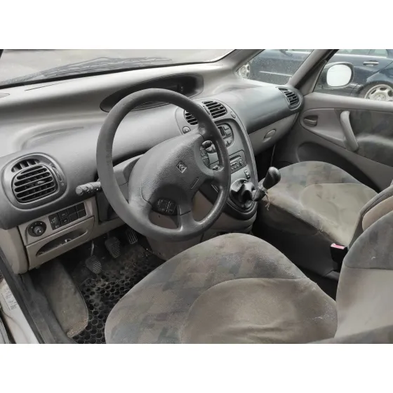 CITROEN XSARA PICASSO '2002 2.0 HDI CAT (RHY / DW10TD) BLANCO