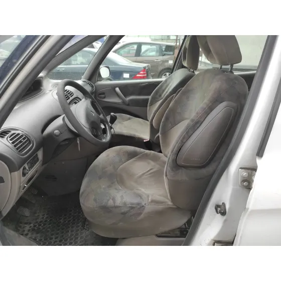 CITROEN XSARA PICASSO '2002 2.0 HDI CAT (RHY / DW10TD) BLANCO