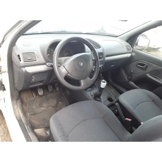 RENAULT CLIO II FASE II (B/CB0) '2007 1.5 DCI DIESEL BLANCO