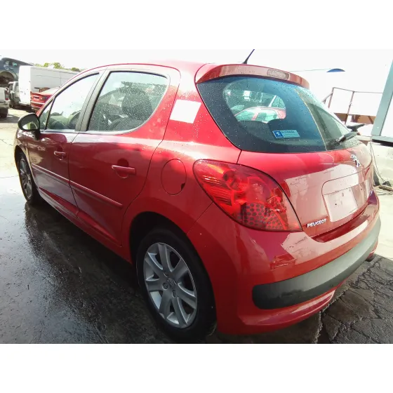 PEUGEOT 207 '2008 1.6 16V HDI ROJO