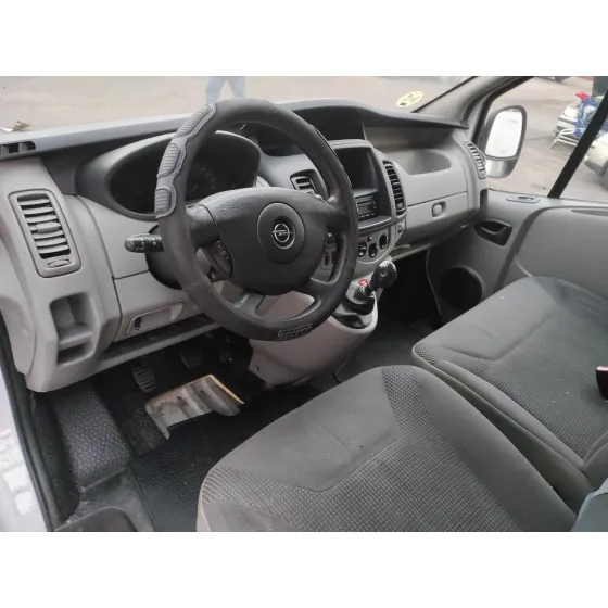 OPEL VIVARO '2012 FURGON BLANCO