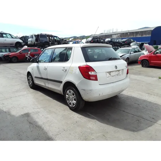 SKODA FABIA (5J2 ) '2009 * BLANCO