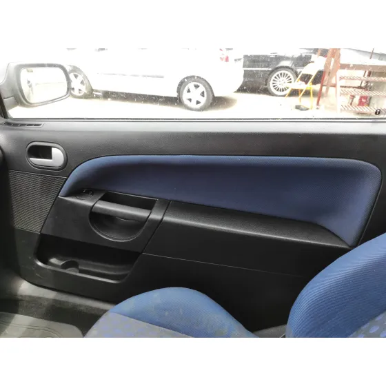 FORD FIESTA (CBK) '2004 1.4 TDCI CAT NEGRO