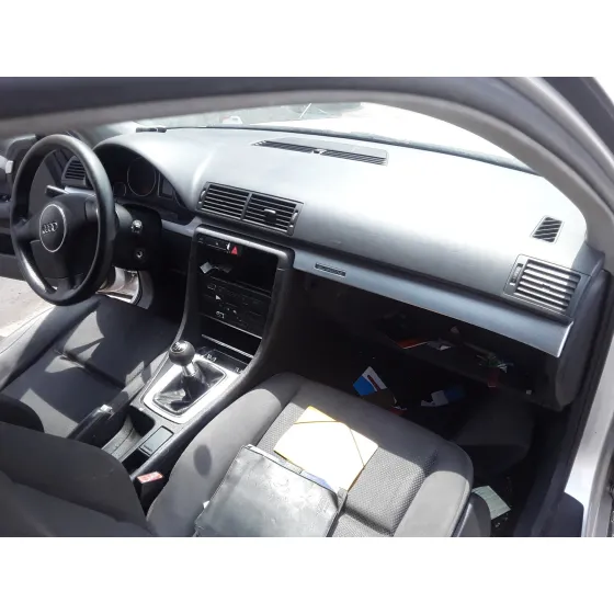 AUDI A4 BERLINA (8E) '2001 2.5 V6 24V TDI PLATA